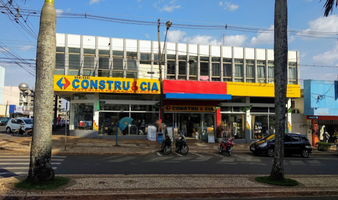 Constru&Cia Medianeira PR
